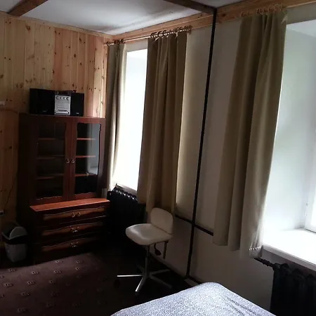 Hostel Mo *